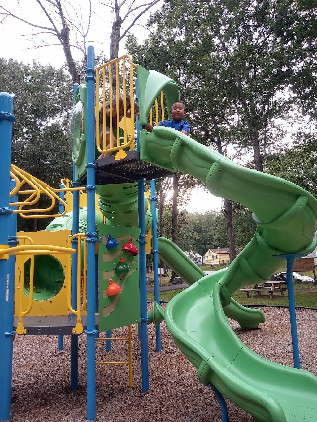 King’s Court Playground | 1900 Waverly St, Hopewell, VA 23860, USA | Phone: (804) 541-2353