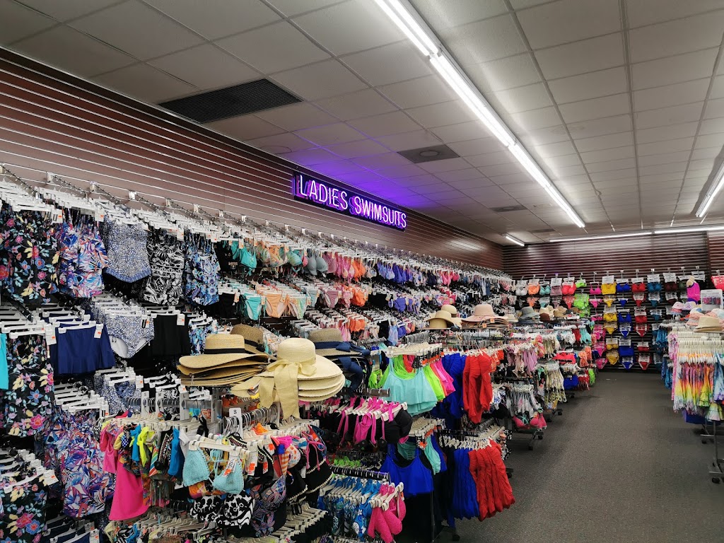 Beach Mart | 5297 Gulf Blvd, St Pete Beach, FL 33706, USA | Phone: (727) 360-0776