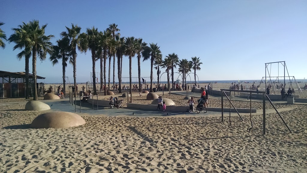 Chess Park | 1652 Ocean Front Walk, Santa Monica, CA 90401, USA | Phone: (310) 458-8450