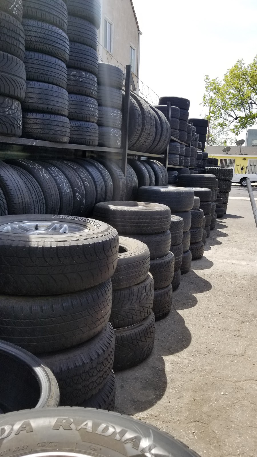 ANJ Tires & Wheels | 4188 S Hoover St, Los Angeles, CA 90037, USA | Phone: (323) 233-9924