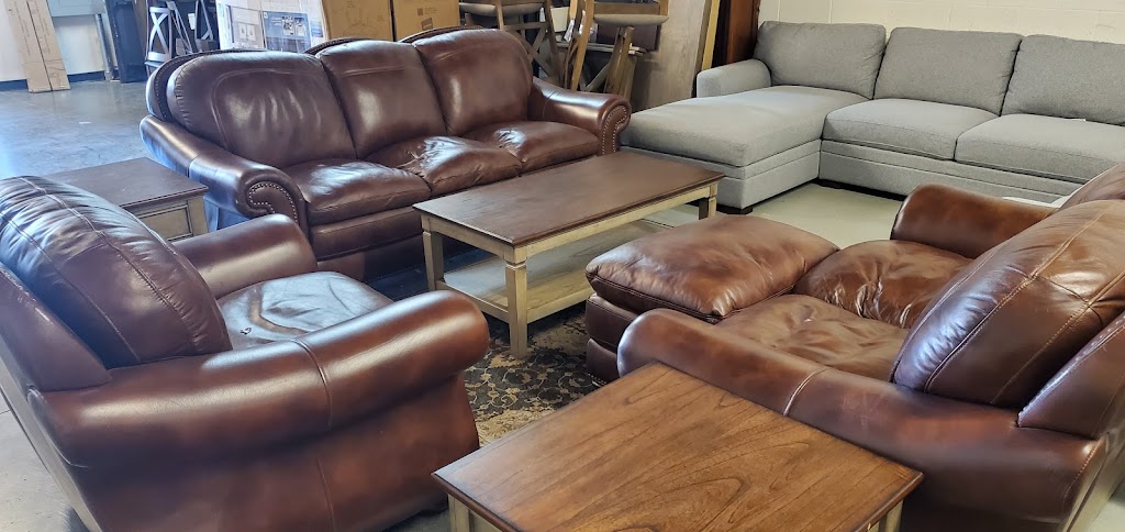 Red Barn Furniture Liquidators | 565 34th Ave suite 6, Apache Junction, AZ 85119, USA | Phone: (480) 881-4783