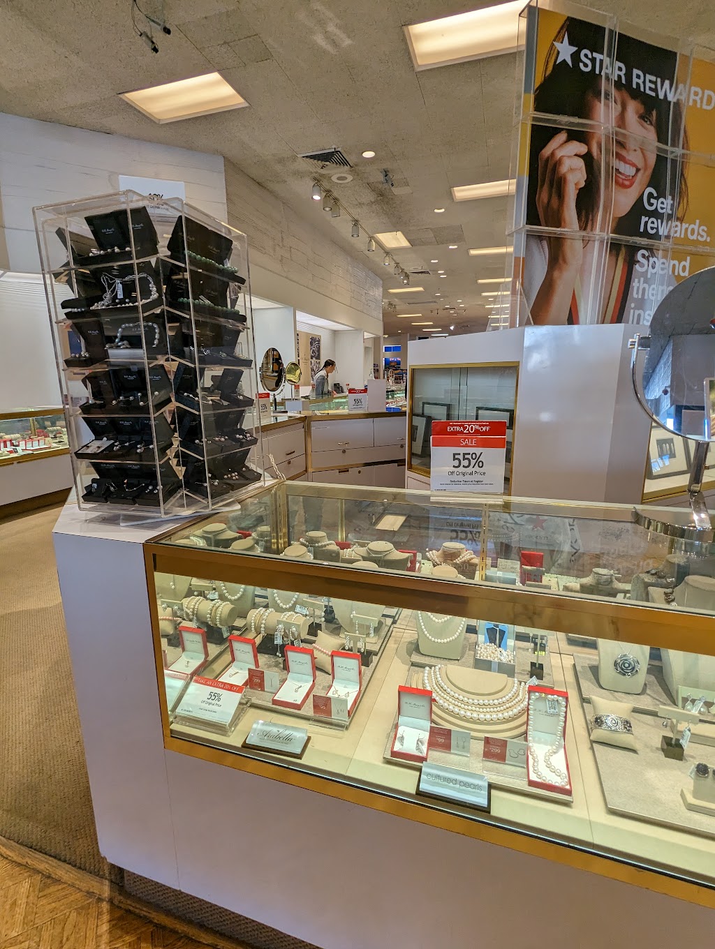 Macys | 6000 Sunrise Mall Rd, Citrus Heights, CA 95610, USA | Phone: (916) 962-3333