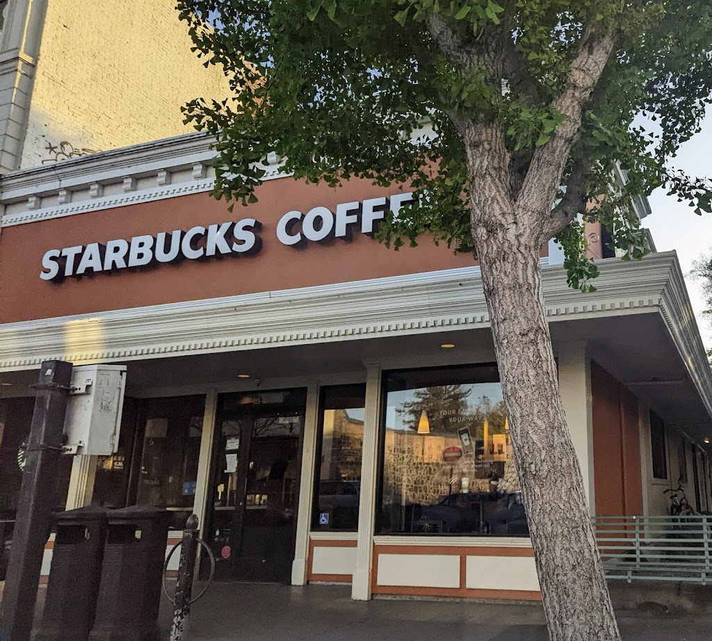 Starbucks | 125 Petaluma Blvd N, Petaluma, CA 94952, USA | Phone: (707) 773-3285