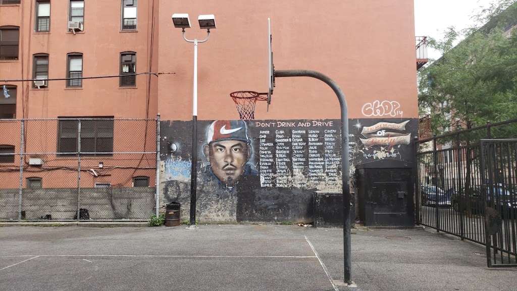 West 186th Street Basketball Court | 556 W 186th St, New York, NY 10033, USA | Phone: (212) 639-9675
