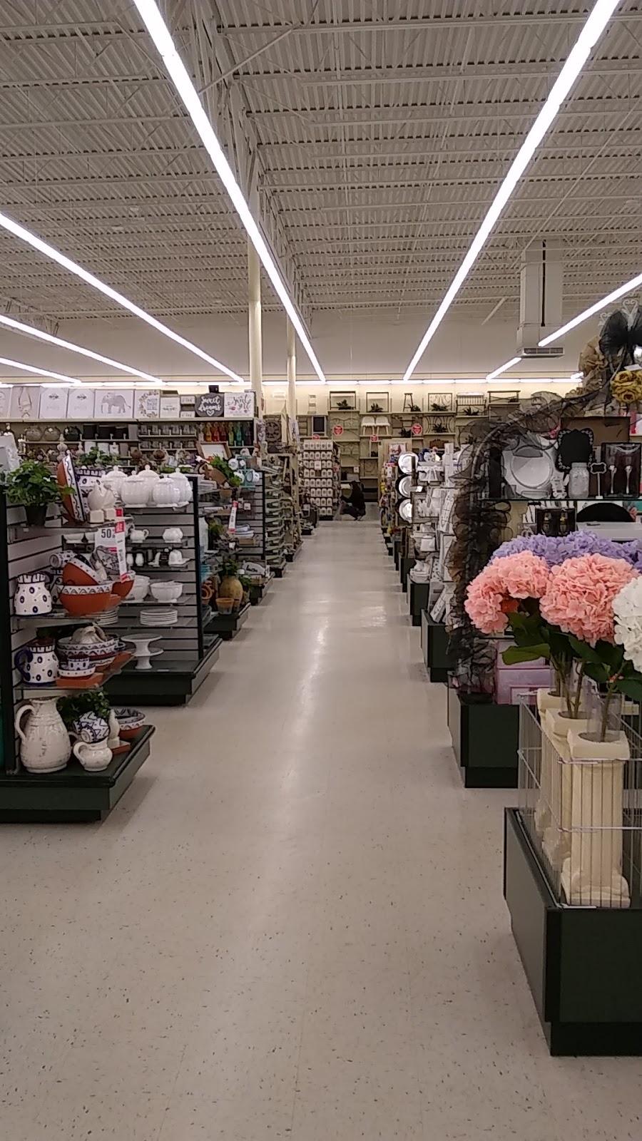 Hobby Lobby | 10815 Highland Rd, White Lake Charter Township, MI 48386, USA | Phone: (248) 698-6178