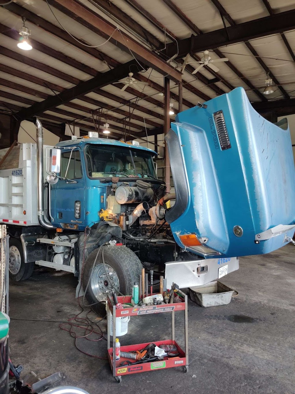 Butlers Truck & Traliler Repair | 8420 Old Richfood Rd, Mechanicsville, VA 23116, USA | Phone: (804) 559-6600