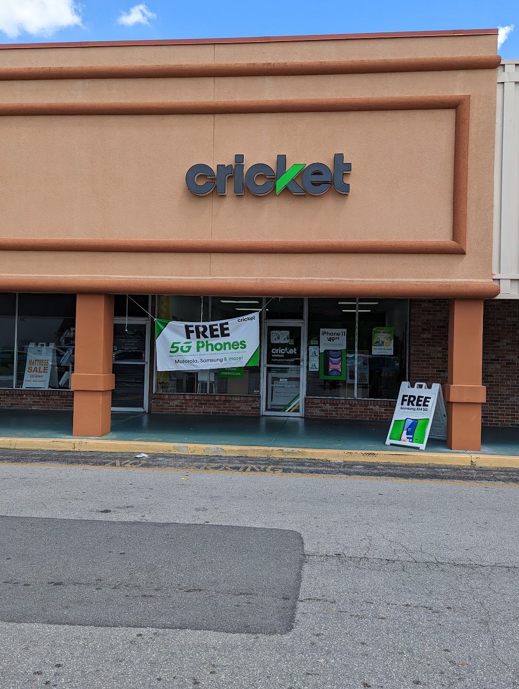 Cricket Wireless Authorized Retailer | 312 Shopping Center Dr, Wildwood, FL 34785, USA | Phone: (352) 399-6120