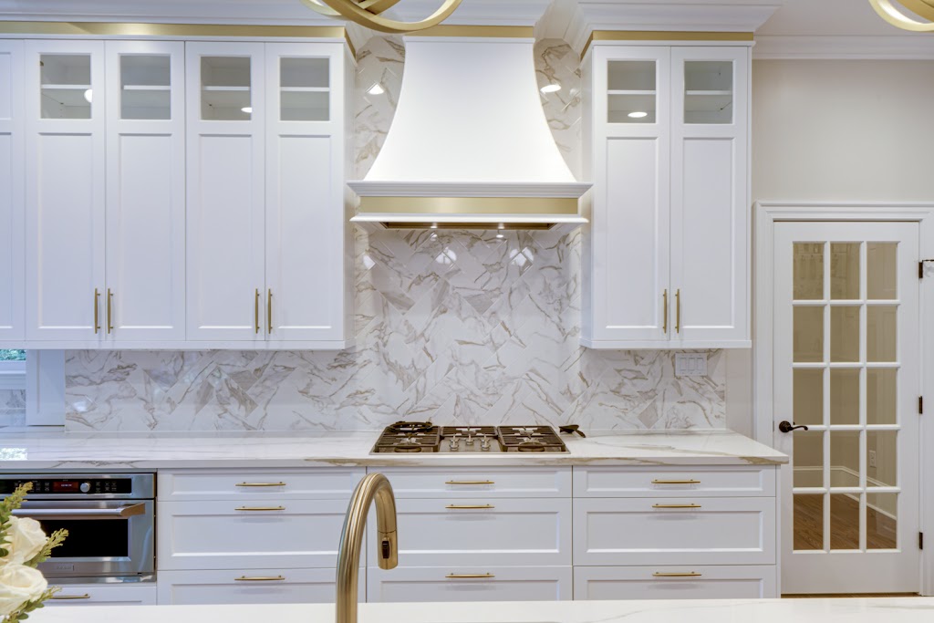 Distinctive Remodeling | 1228 United Dr, Raleigh, NC 27603, USA | Phone: (919) 772-3335