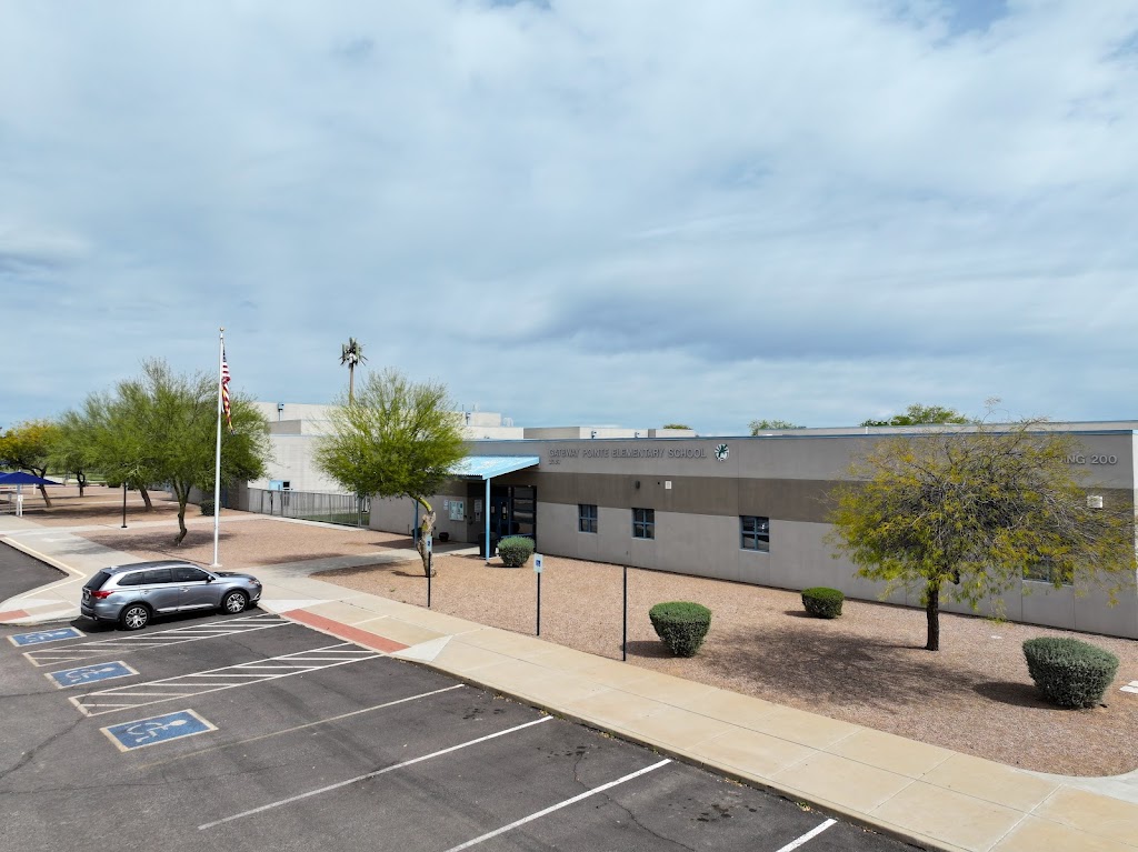 Gateway Pointe Elementary School | 2069 S Delatorre Dr, Gilbert, AZ 85295, USA | Phone: (480) 279-7700