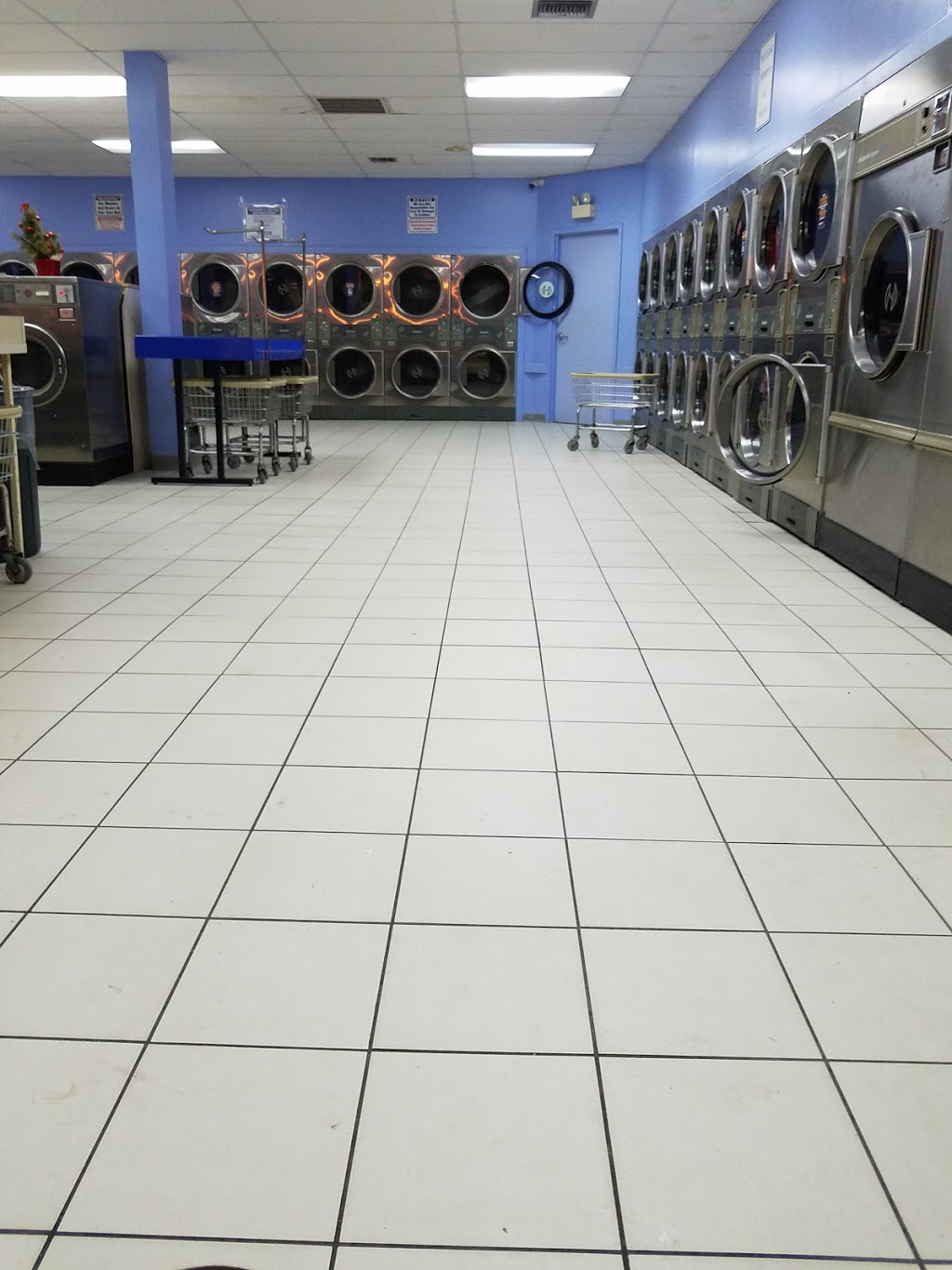 J C Super Laundromat | 759 Belmont St, Brockton, MA 02301, USA | Phone: (508) 941-6866