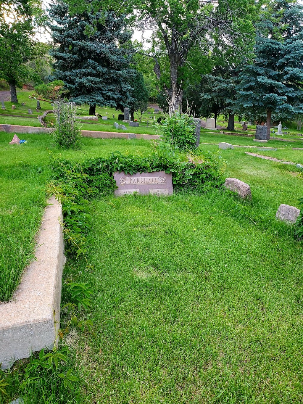 Manitou Springs Cemetery | 101 Banks Pl, Manitou Springs, CO 80829, USA | Phone: (719) 685-5481