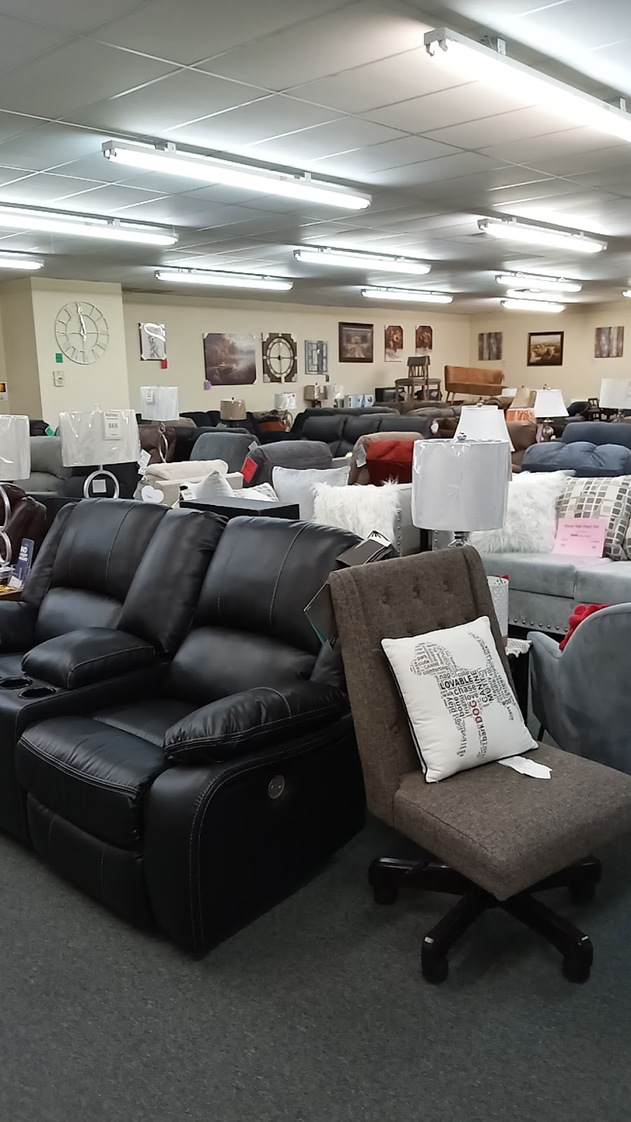 Center Furniture | 1441 S Dewey Ave, Wagoner, OK 74467, USA | Phone: (918) 485-2509