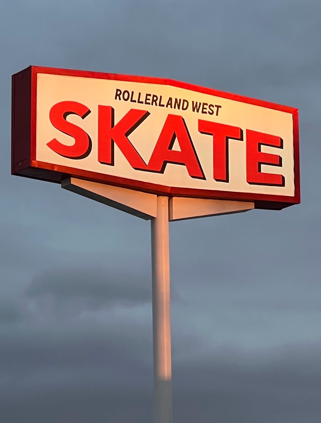 Rollerland West | 7325 Calmont Ave, Fort Worth, TX 76116, USA | Phone: (817) 244-8290