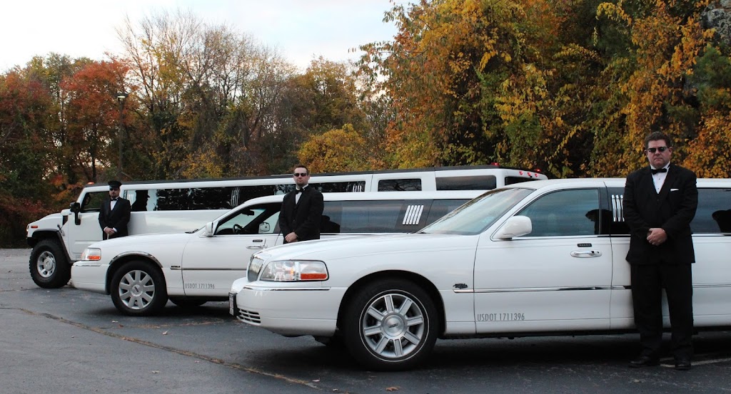 Lynettes Limousine Service | 21 High St, Merrimac, MA 01860, USA | Phone: (781) 938-0014