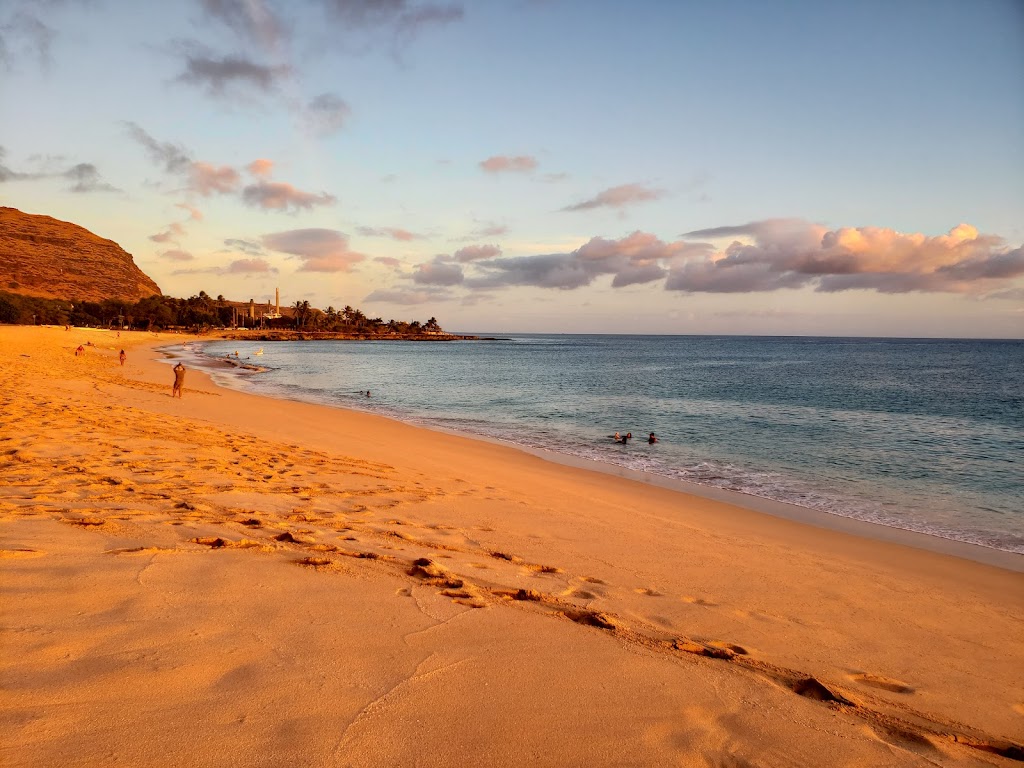 Kalanianaʻole Beach Park | 89-269 Farrington Hwy, Waianae, HI 96792, USA | Phone: (808) 668-1137