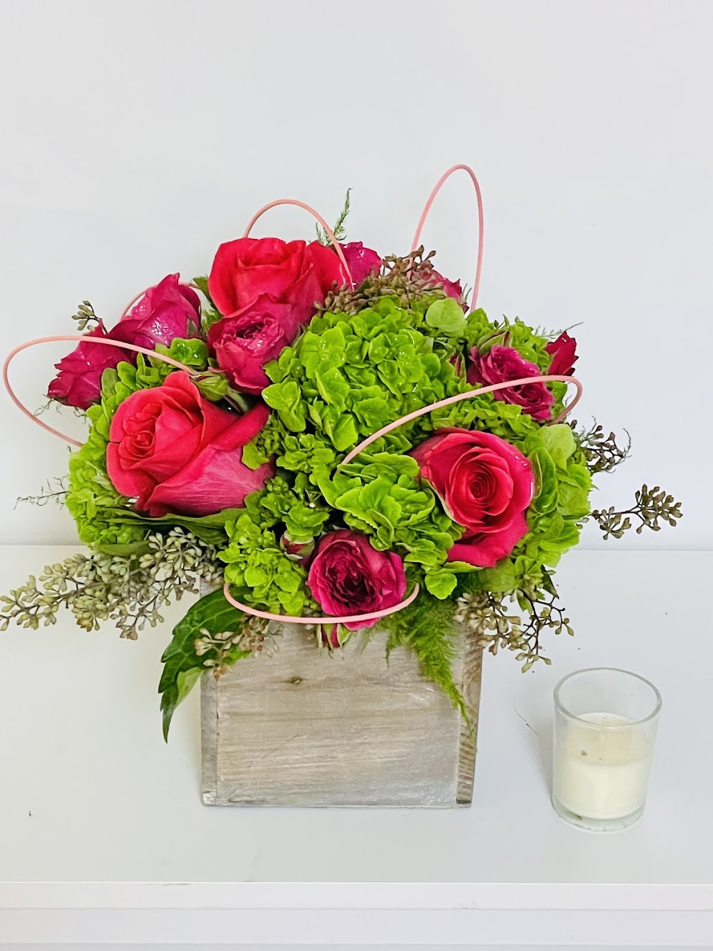 Fresh Flowers Florist LLC | 2960 Chain Bridge Rd #103, Oakton, VA 22124, USA | Phone: (571) 378-0885