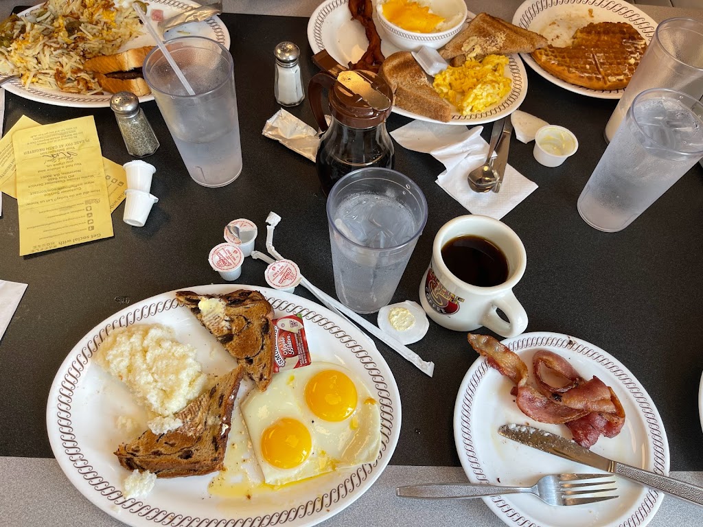 Waffle House | 819 S Cumberland St, Lebanon, TN 37087, USA | Phone: (615) 449-2459