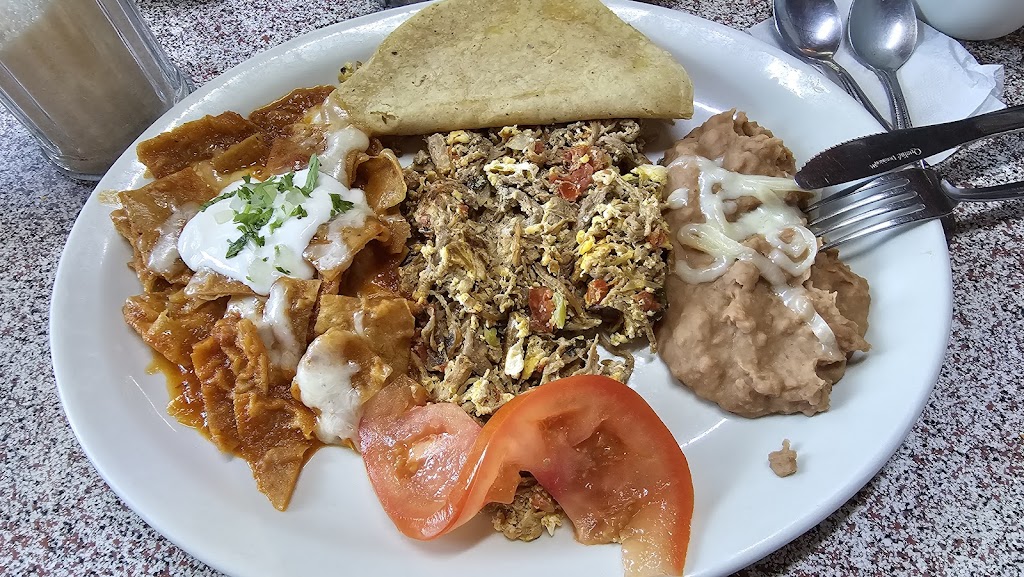 El Correcaminos | KM 93, México 3, 22766 Villa de Juárez, B.C., Mexico | Phone: 646 155 3101