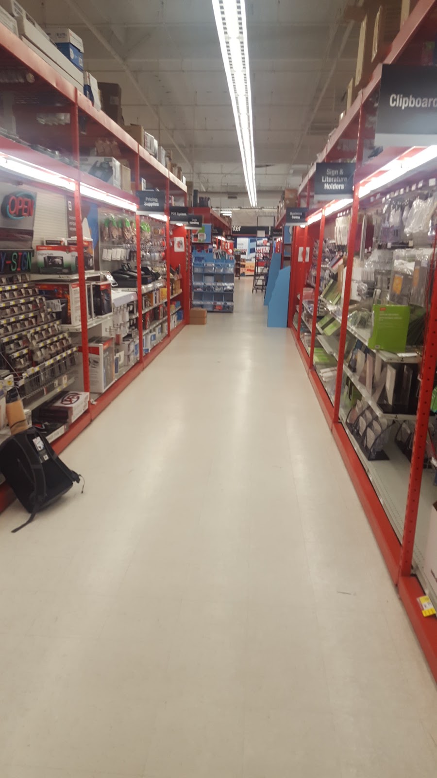 Staples | 7131 Yorktown Ave, Huntington Beach, CA 92648, USA | Phone: (714) 374-6725