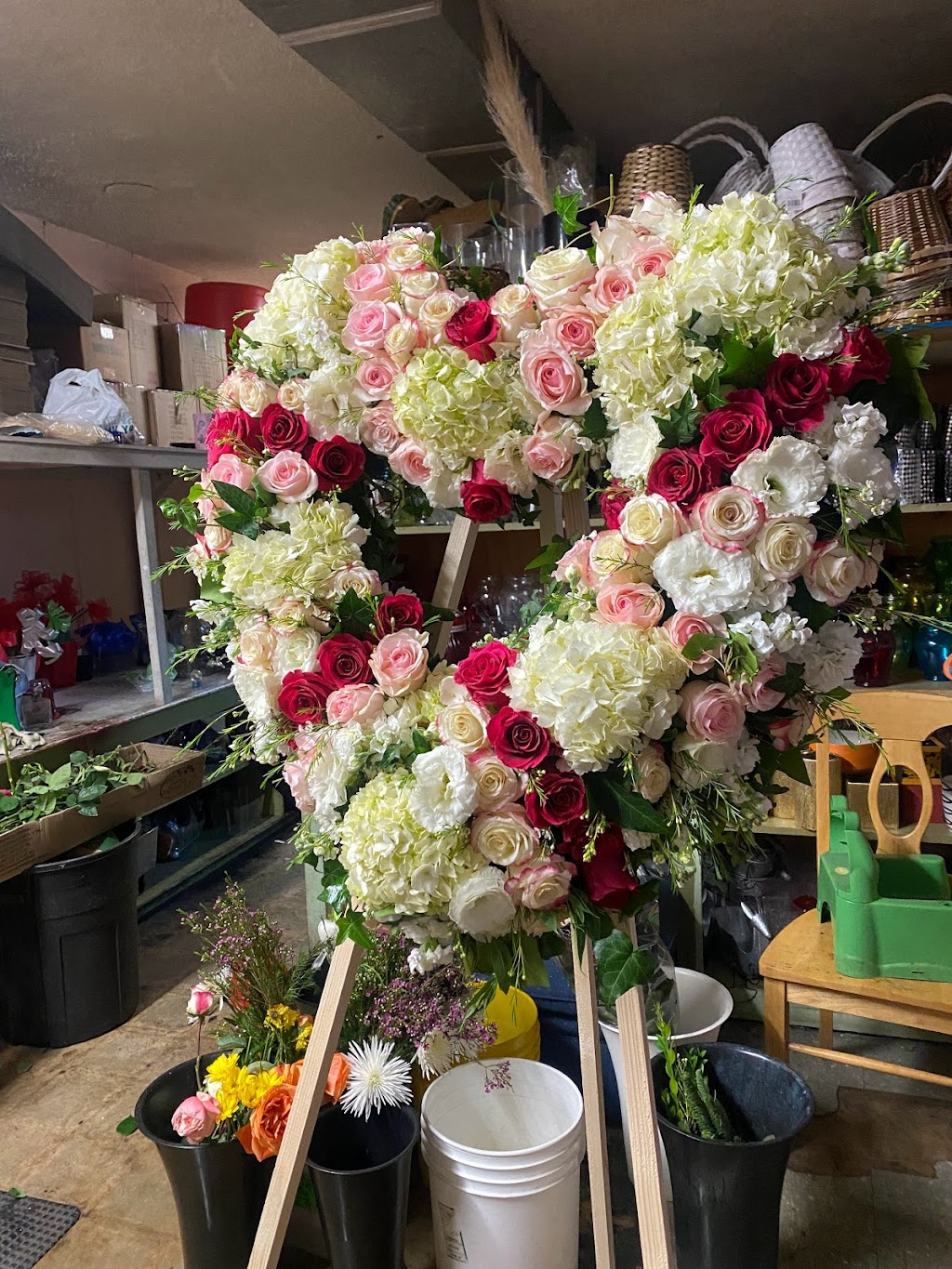 Altadena Florist | 2255 Lake Ave, Altadena, CA 91001 | Phone: (626) 798-9161