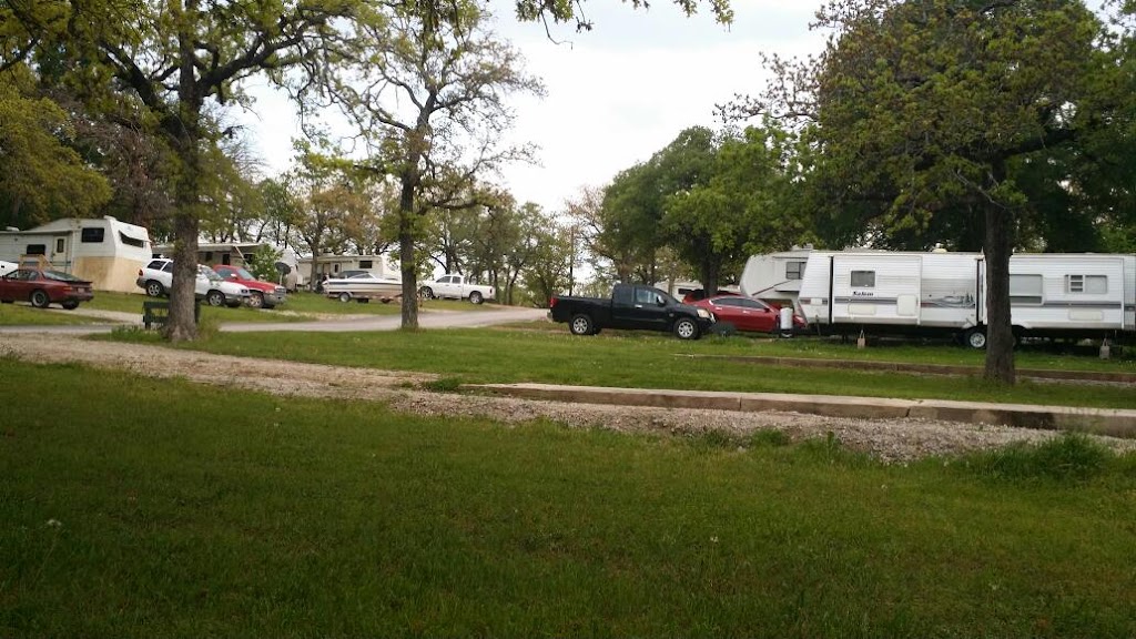 Shady Hill RV Park | 10700 Jacksboro Hwy, Fort Worth, TX 76135, USA | Phone: (817) 229-3817