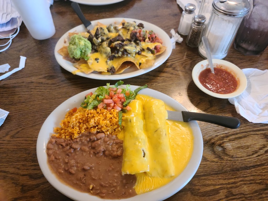 Hermanos Taqueria & Bakery | 1002 NW River Rd, Martindale, TX 78655, USA | Phone: (512) 620-2554