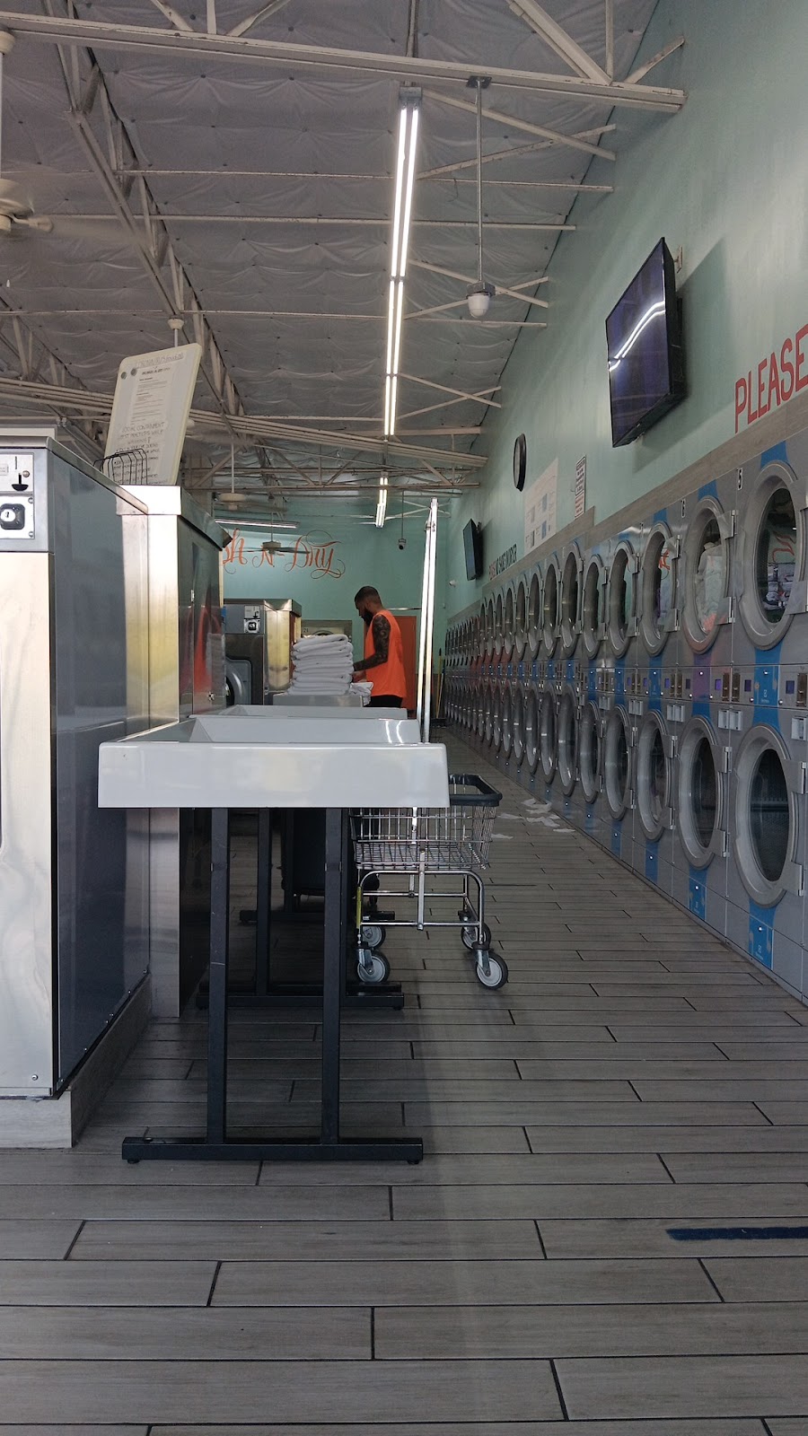 360 Wash-N-Dry | 2800 Forestwood Dr Suite 104, Arlington, TX 76006, USA | Phone: (817) 617-2273