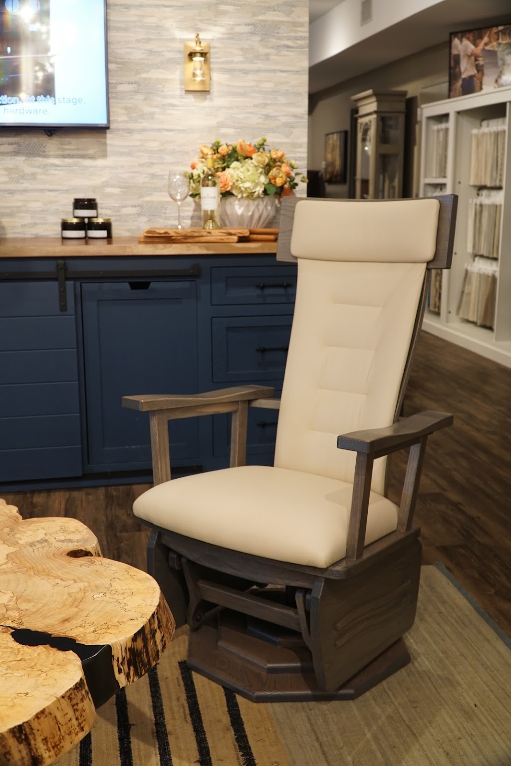 DutchCrafters Amish Furniture | 3709 N Lockwood Ridge Rd, Sarasota, FL 34234, USA | Phone: (941) 894-6747