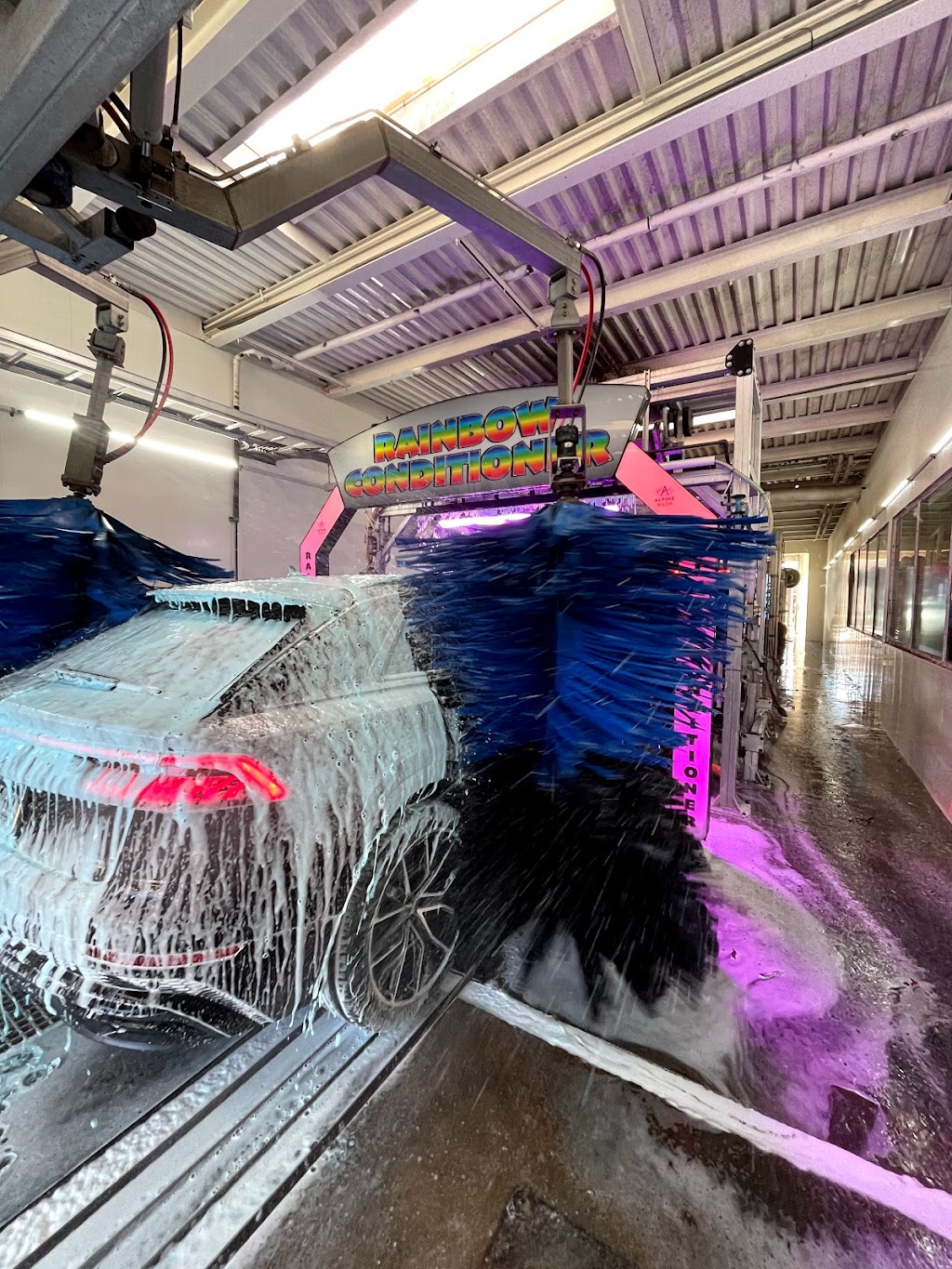 Alpine Car Wash | 250 S Denton Tap Rd, Coppell, TX 75019, USA | Phone: (817) 393-2707