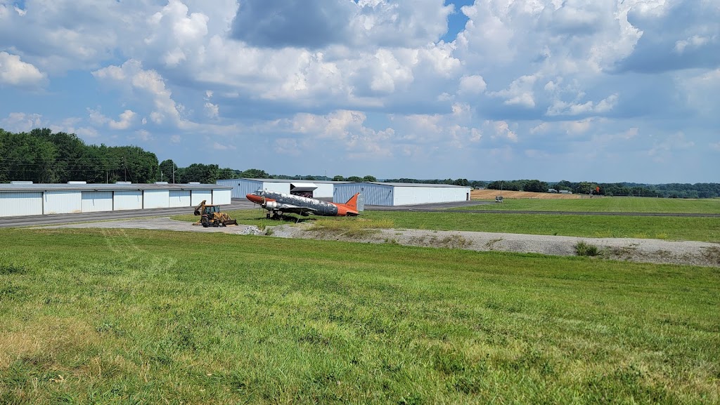 Portland Municipal Airport | 601 Airport Rd, Portland, TN 37148, USA | Phone: (615) 323-7500