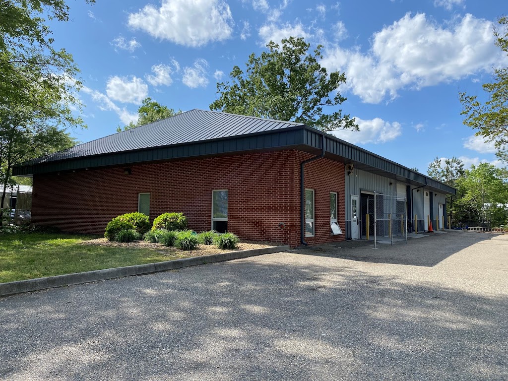 Tidewater Collision Center Yorktown, Corp. | 215 Redoubt Rd, Yorktown, VA 23692, USA | Phone: (757) 369-6006