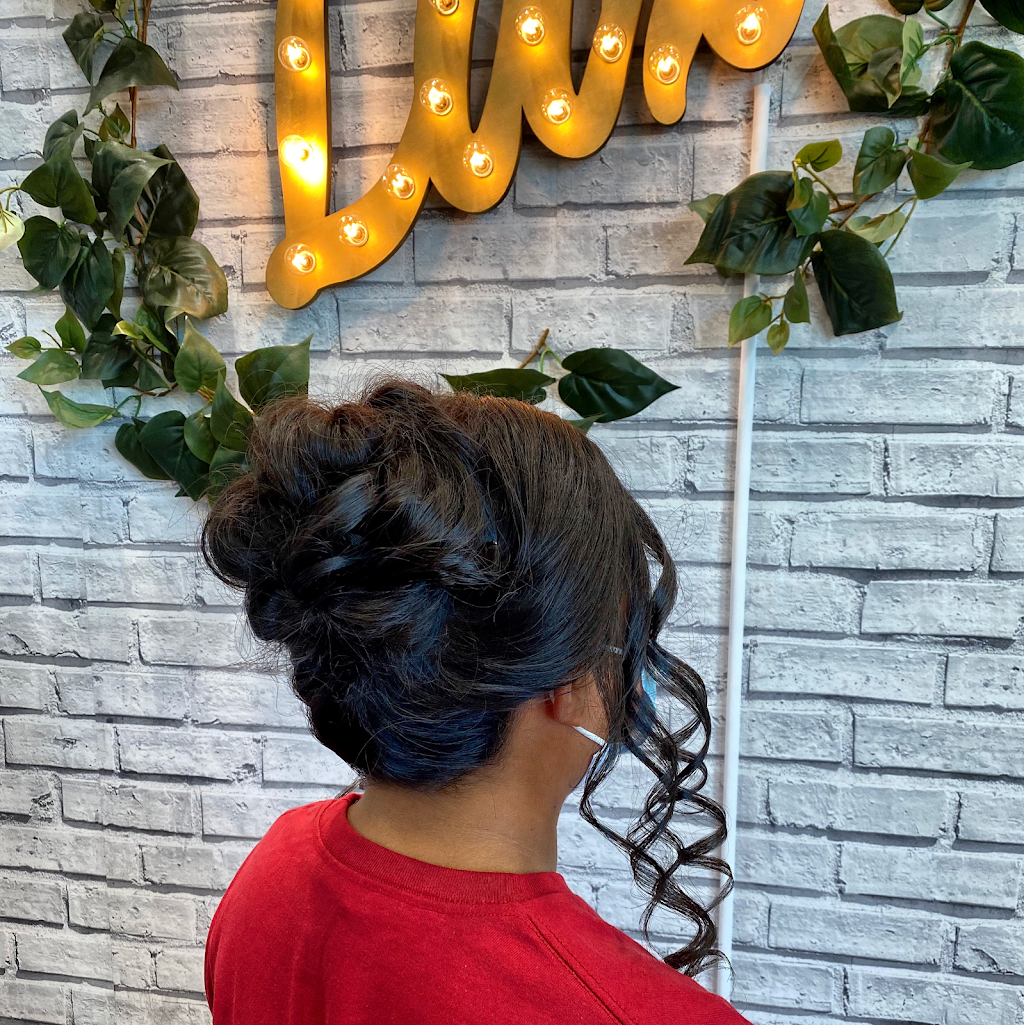 Lux Hair Studio | 23541 Westheimer Pkwy Suite 21, Katy, TX 77494, USA | Phone: (832) 305-7844