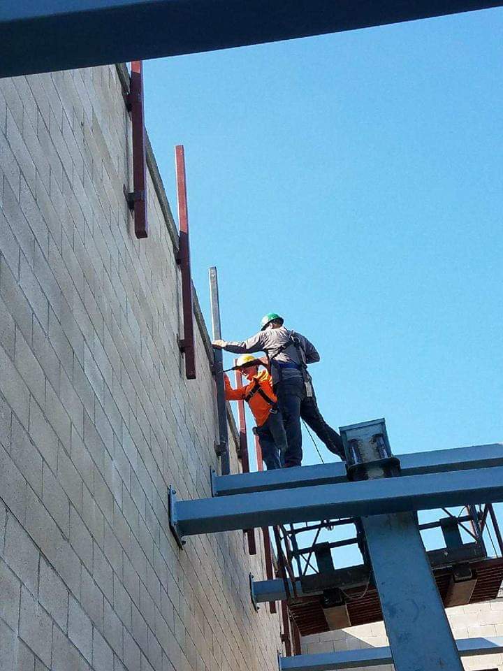 Three Oaks Baptist Church | 8109 S Hoover St, Los Angeles, CA 90044, USA | Phone: (323) 752-5017