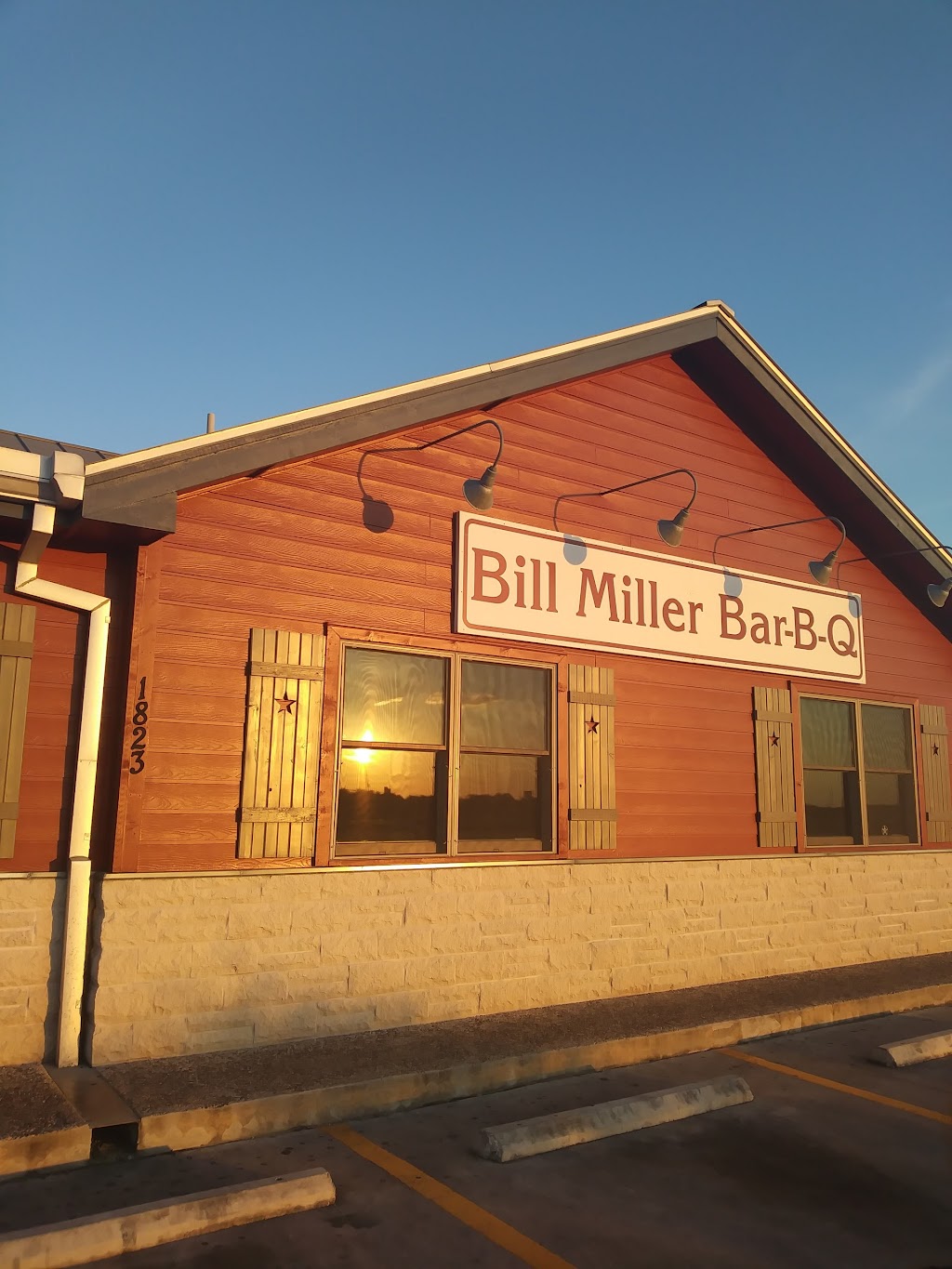 Bill Miller Bar-B-Q | 1823 I-10, Seguin, TX 78155, USA | Phone: (830) 372-2668