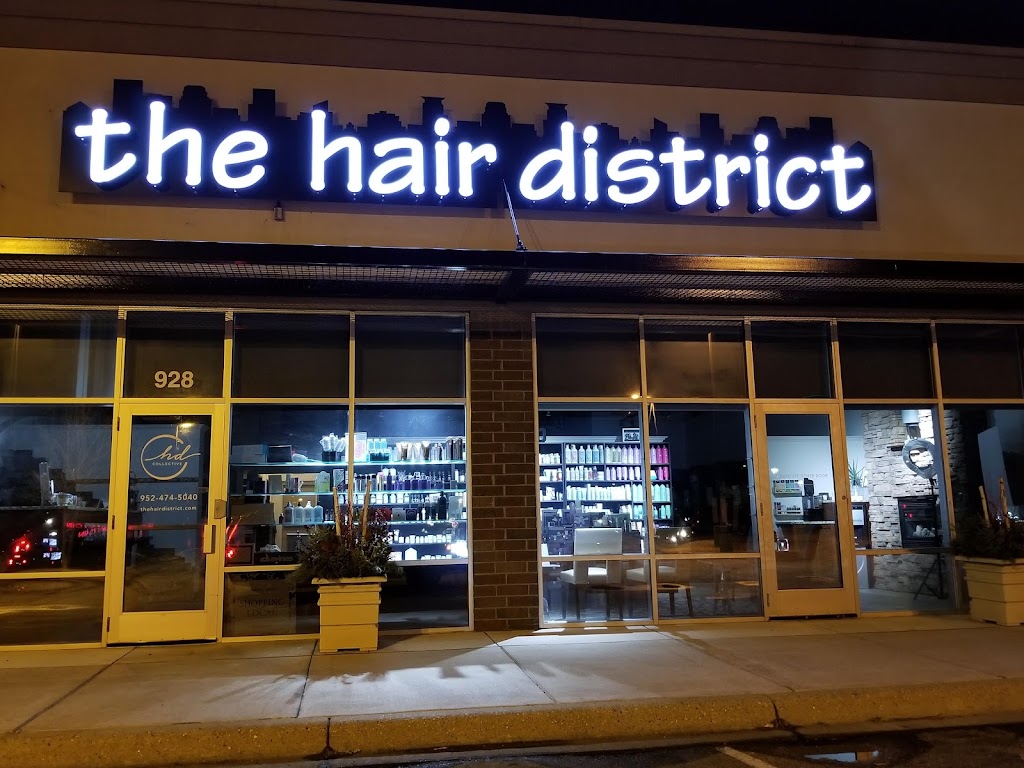 Hair District Collective Chanhassen | 928 W 78th St, Chanhassen, MN 55317, USA | Phone: (952) 474-5040