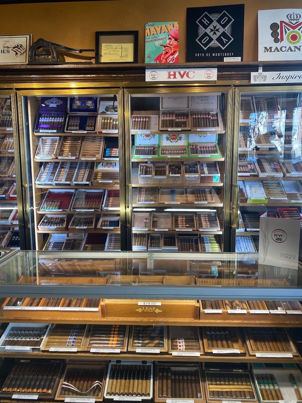 Jims Stogies | 220 Main St, Farmingdale, NY 11735, USA | Phone: (516) 753-2596