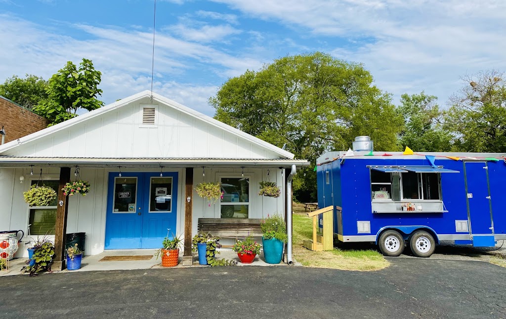 Sis’s Country Store | 108 Main St, Weston, TX 75097, USA | Phone: (972) 742-6402