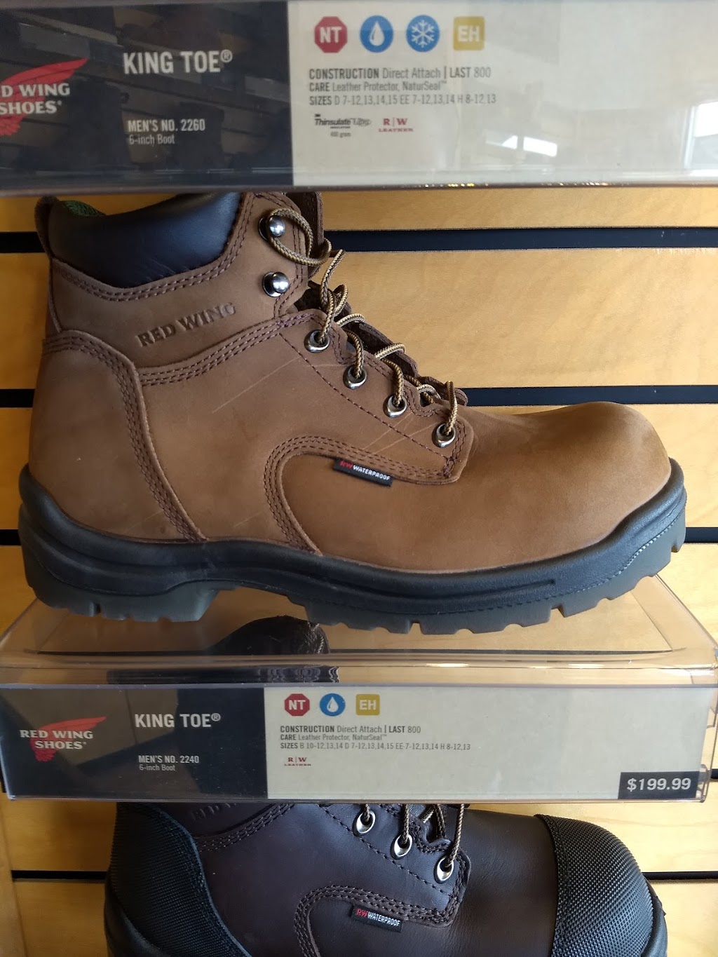 Red Wing Shoes of Merrillville | 2016 81st Ave, Merrillville, IN 46410, USA | Phone: (219) 756-0726