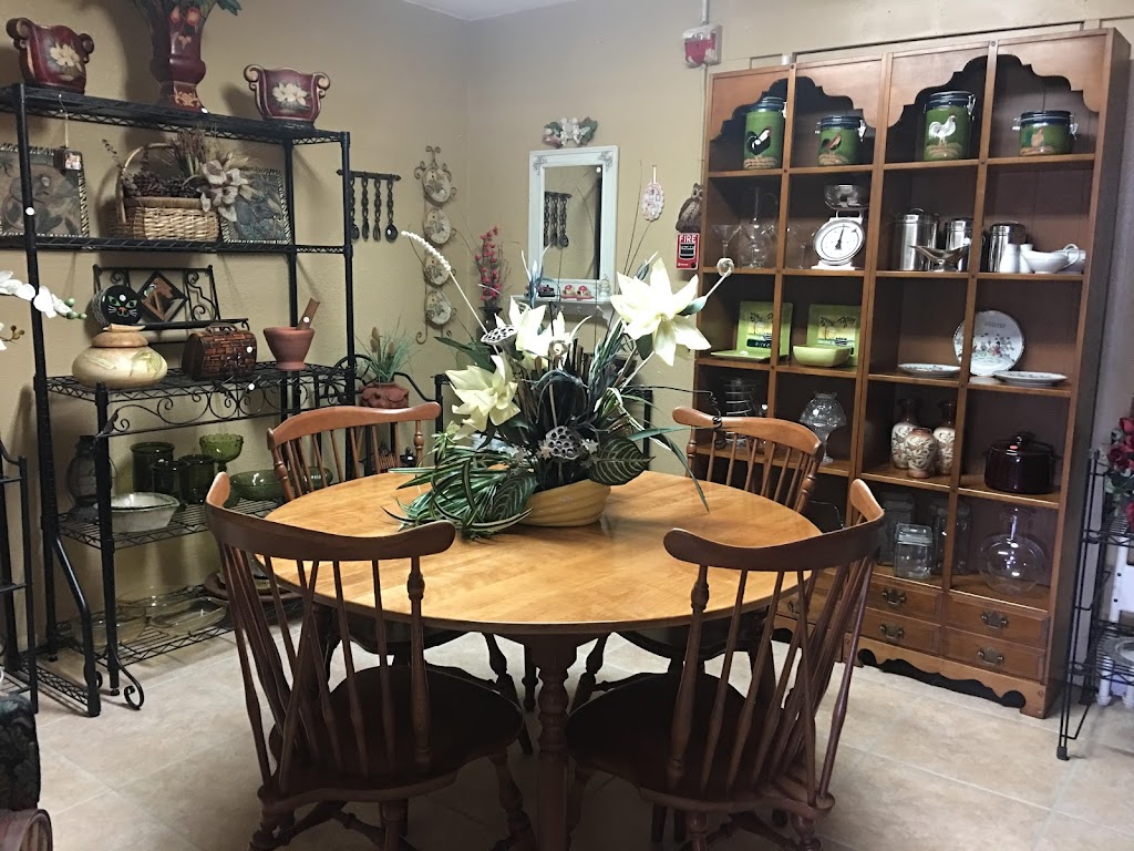 Estate Collections Etc | 35720 FL-54, Zephyrhills, FL 33541 | Phone: (813) 780-8088