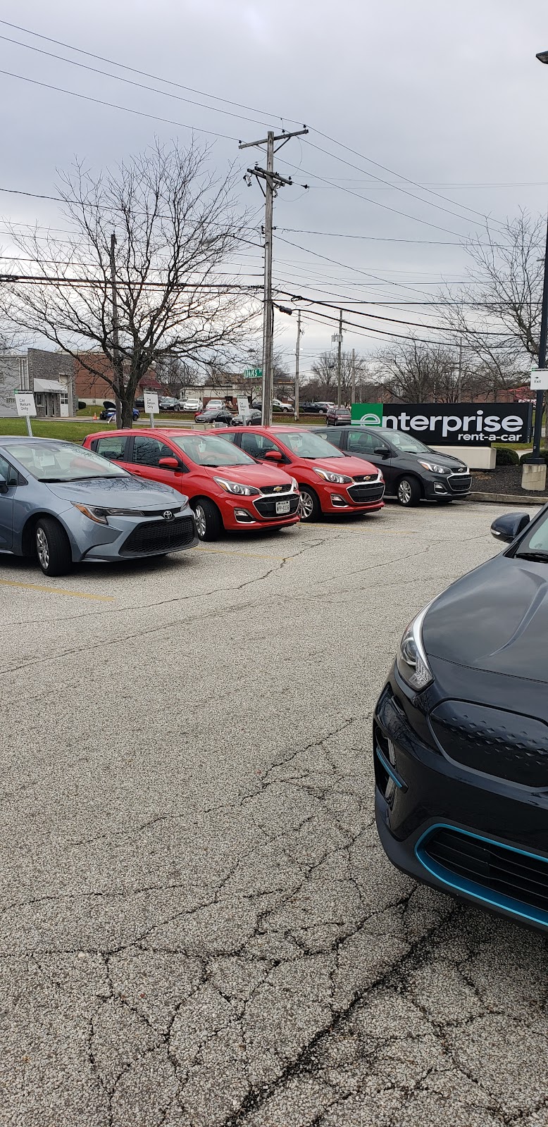 Enterprise Rent-A-Car | 8674 Pearl Rd, Strongsville, OH 44136, USA | Phone: (440) 234-4949