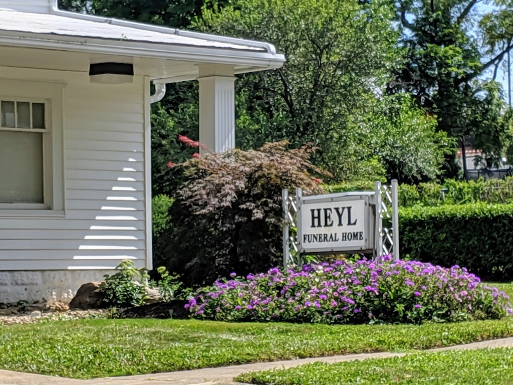 Heyl Funeral Home | 227 Broad St, Ashland, OH 44805, USA | Phone: (419) 289-8233