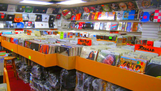 Rock and Soul DJ Equipment and Records | 10 W 37th St, New York, NY 10018, USA | Phone: (212) 273-9630