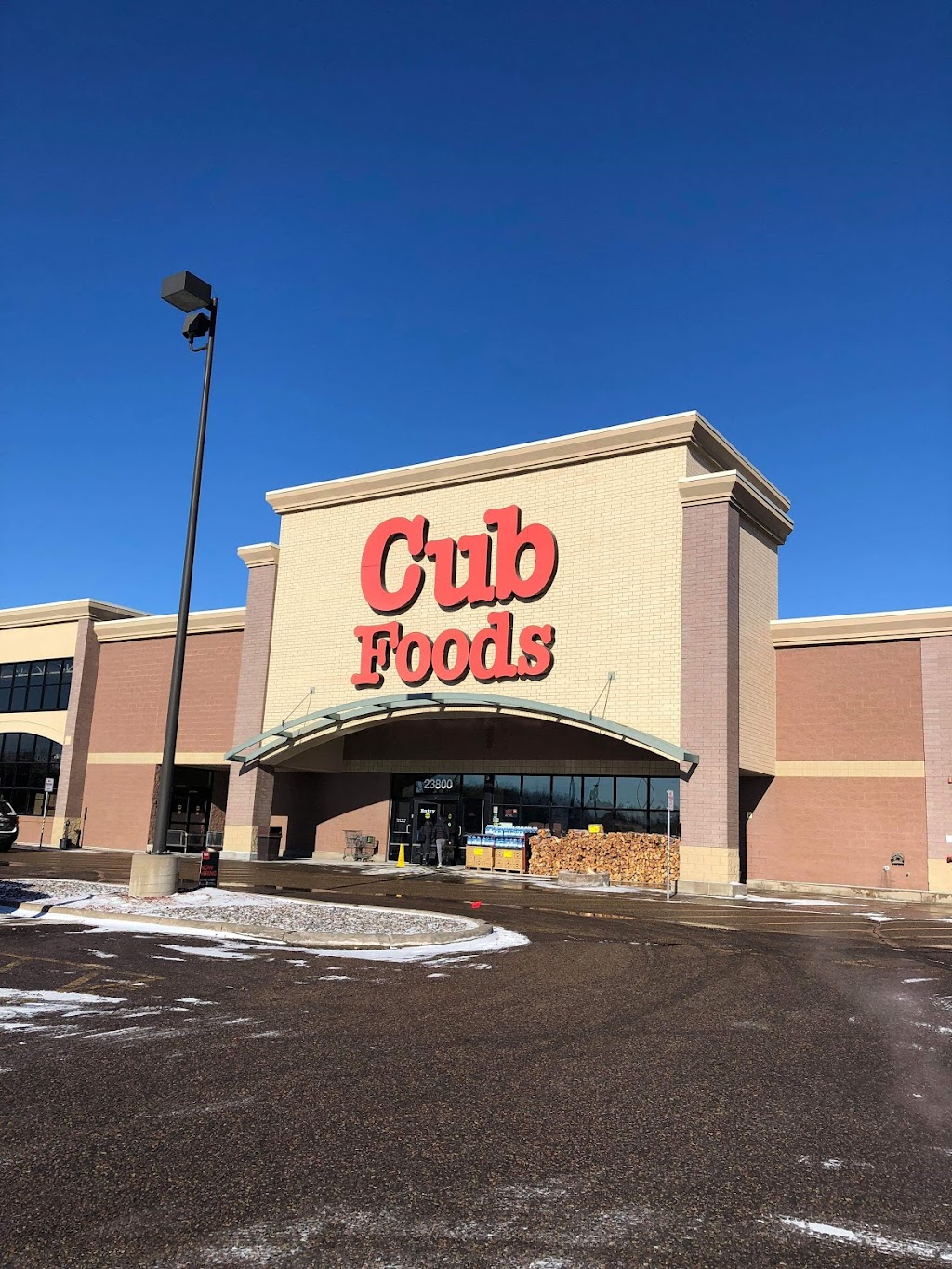 Cub - Shorewood | 23800 MN-7, Shorewood, MN 55331, USA | Phone: (952) 380-9900