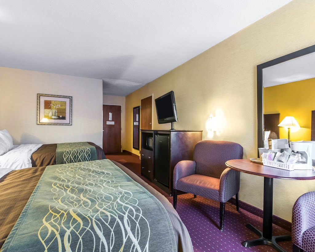 Quality Inn | 1050 Fashion Ridge Rd, Dry Ridge, KY 41035, USA | Phone: (859) 824-7121