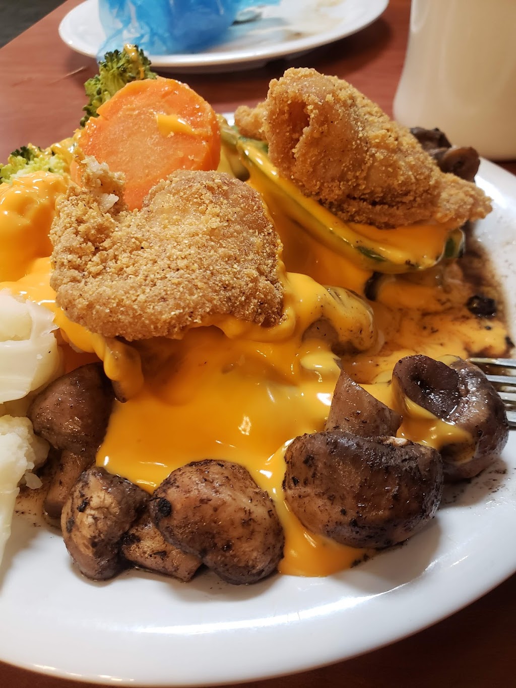 Golden Corral Buffet & Grill | 2820 I-20 West, Grand Prairie, TX 75052 | Phone: (972) 641-1800