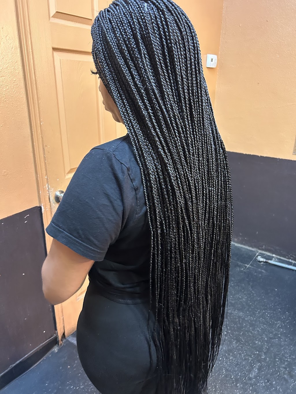 Amina African Hair Braiding | 7111 N Nebraska Ave, Tampa, FL 33604, USA | Phone: (813) 236-1188