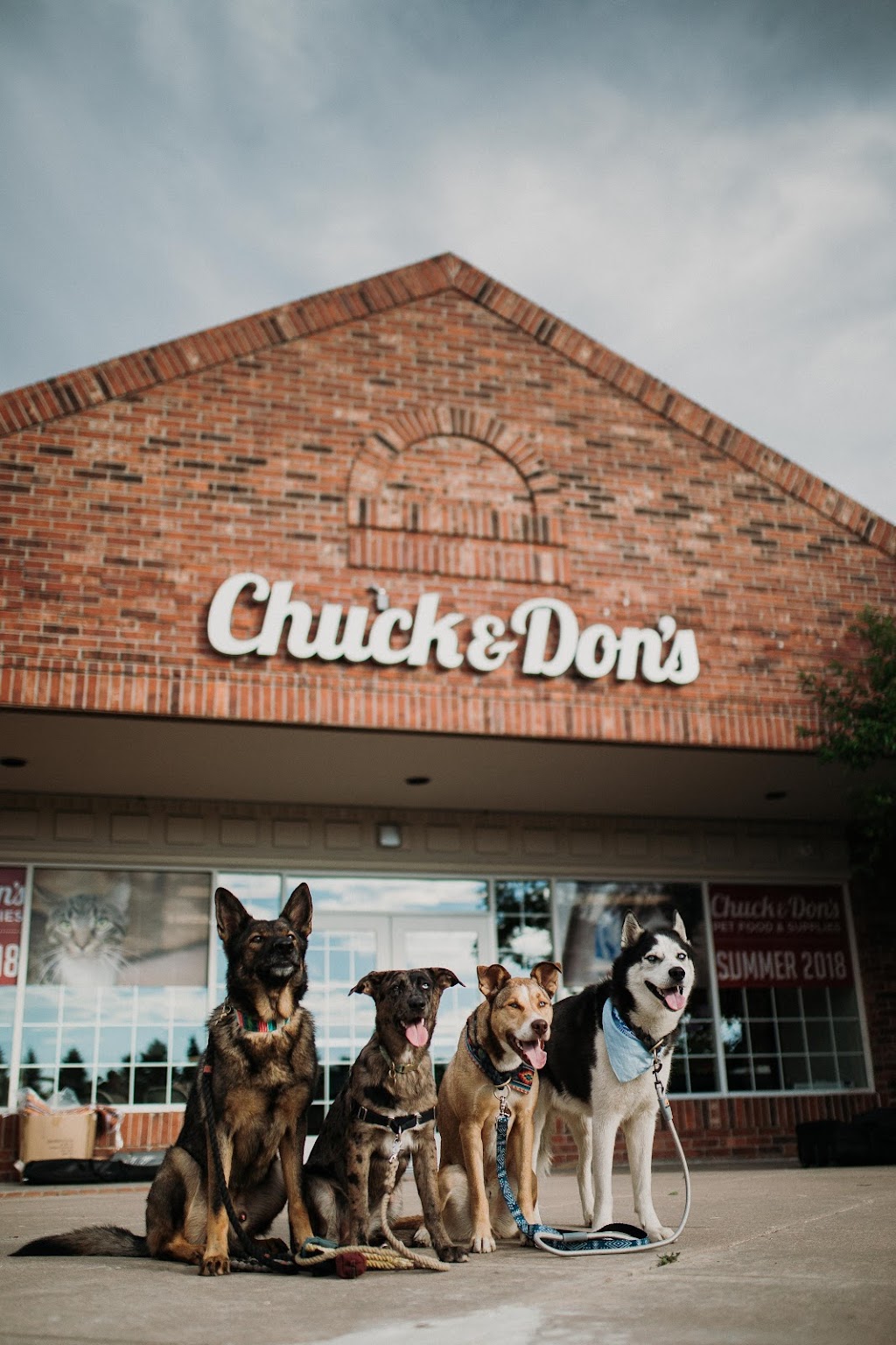 Chuck & Dons Pet Food & Supplies | 5926 S Holly St, Greenwood Village, CO 80111, USA | Phone: (303) 290-0430