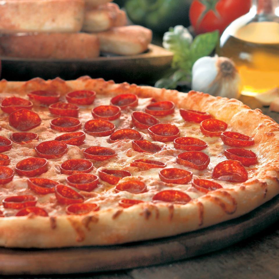 Vocelli Pizza | 1687 Washington Rd, Mt Lebanon, PA 15228, USA | Phone: (412) 835-5566