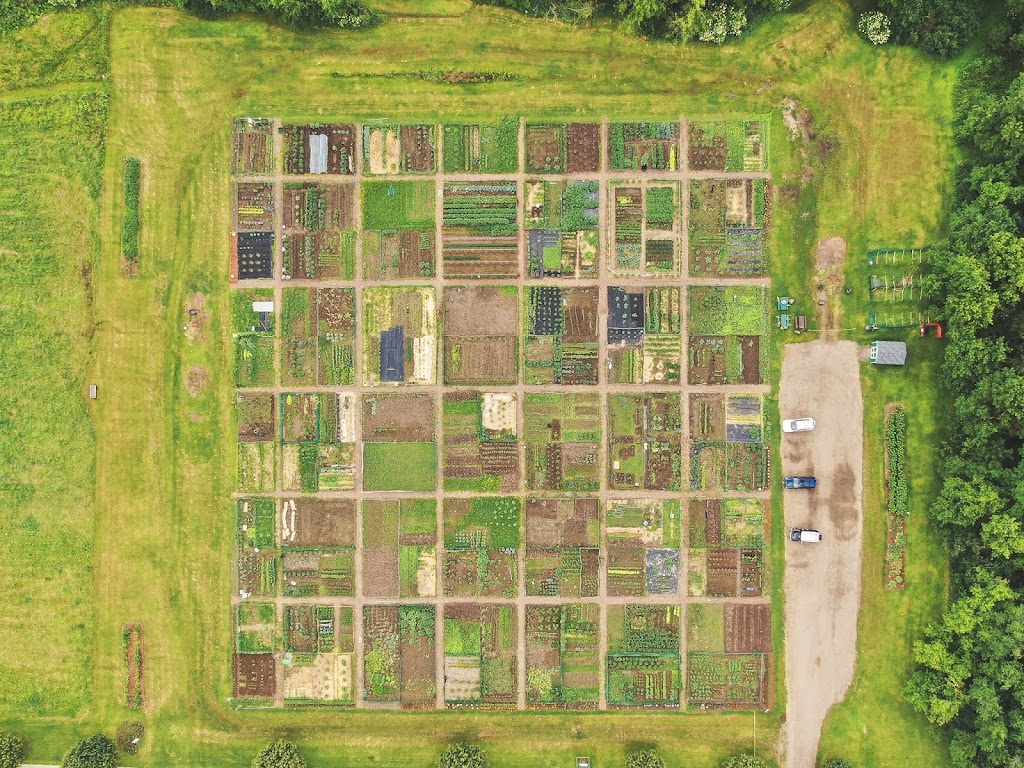 Sun Prairie Community Gardens | 1320-1350 Linnerud Dr, Sun Prairie, WI 53590, USA | Phone: (608) 837-5877