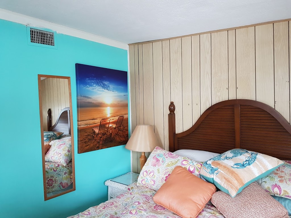 Sun N Fun Beachfront Vacation Rentals | 20116 Gulf Blvd, Indian Shores, FL 33785, USA | Phone: (800) 595-6774